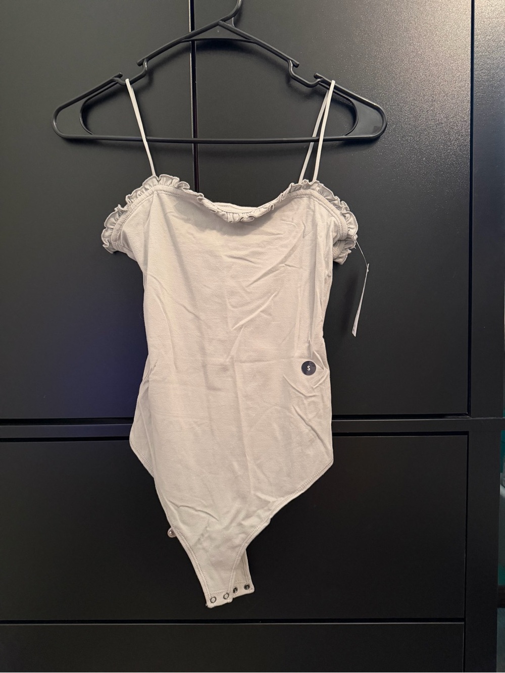 Abercrombie & Fitch Ruffle Trim Bodysuit
